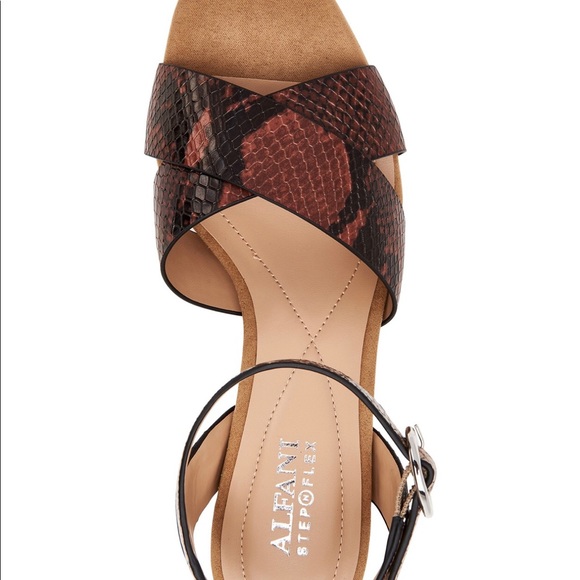 Alfani Snakeskin Heels Size 6.5 - Picture 5 of 9